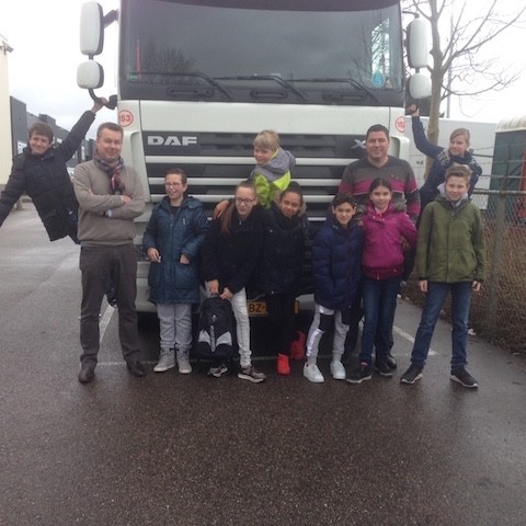 Kids at Lightning Stage bij Passies Verhuizers.